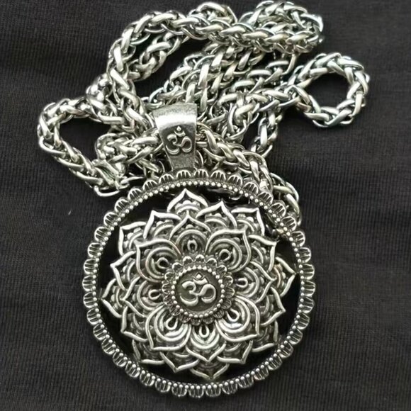 Yoga Meditation Om/Aum Symbol Necklace #1117 – Heavyweight Pendant & Chain - Picture 10 of 13